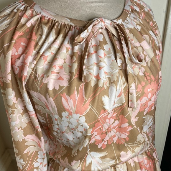 Vintage Floral Pleated Dress w/ Necktie - Picture 9 of 9